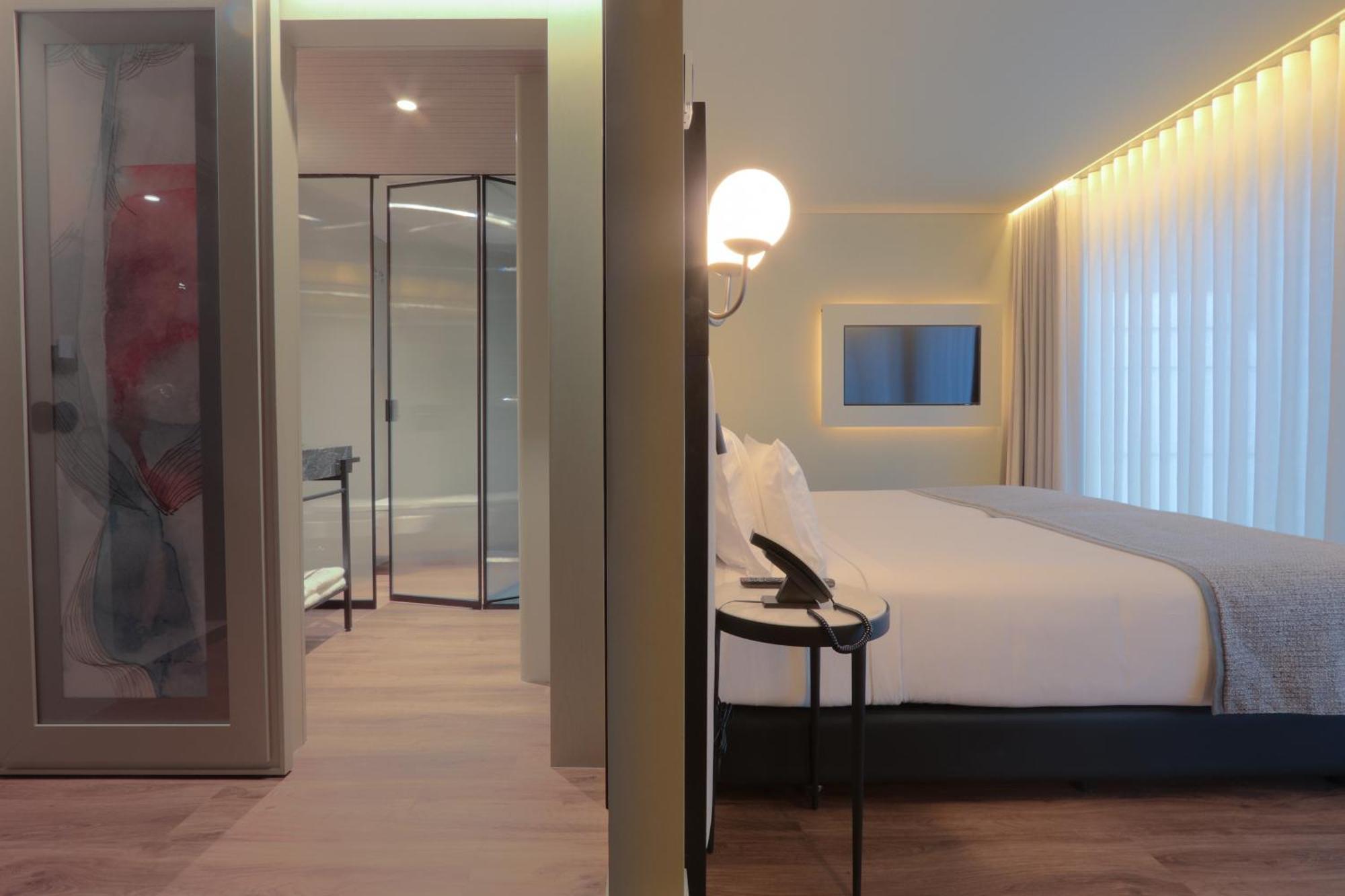 Hotel Timbre Virtudes OOporto Esterno foto A room at the hotel