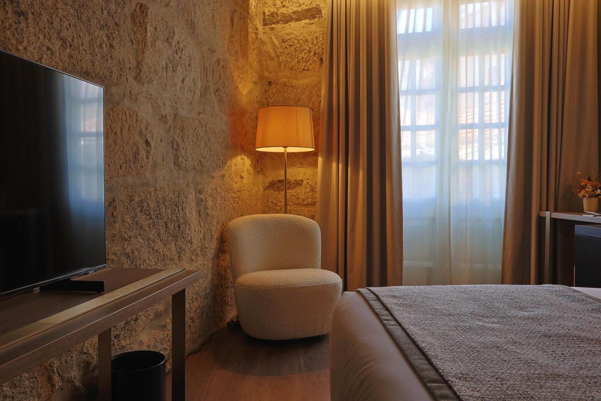 Hotel Timbre Virtudes OOporto Esterno foto A room at the hotel