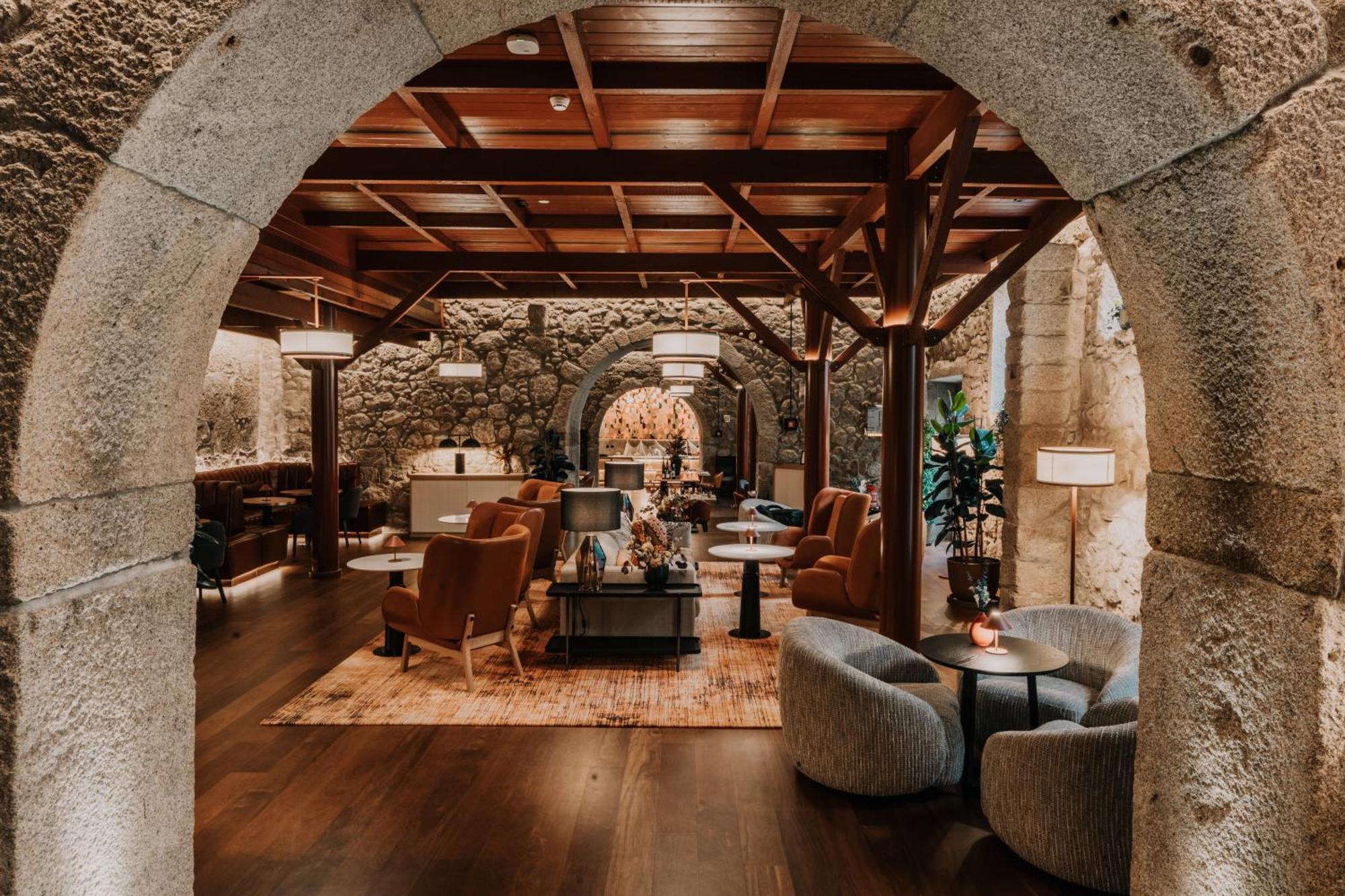 Hotel Timbre Virtudes OOporto Esterno foto The lobby of the hotel